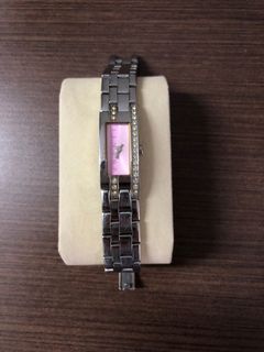 (Category: ) located in . Submitted by lovewarehouseee (Listing ID 1065014902, Image 1). Description: .