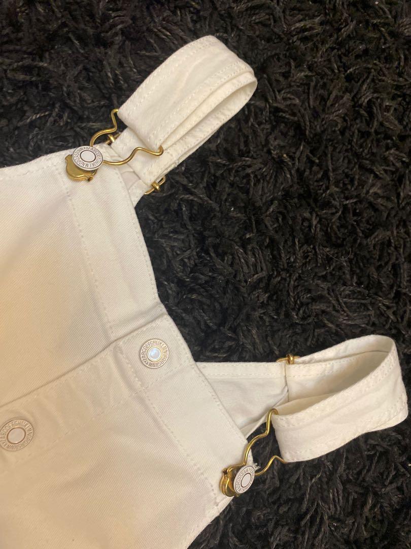 H&M white Denim Jumperskirt (Category: Skirts) located in Paranaque City. Submitted by andcolli (Listing ID 1065012814, Image 2). Description: H&M Denim Jumpskirt Fits 8-10yrs old With 2 side pockets metal design still looks brand new 27.5 inches in length adjustable strap 26 waist line.