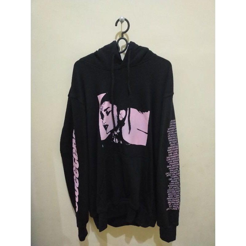 Hoodie H M Ariana Grande Fesyen Wanita Pakaian Wanita Baju Luaran Di Carousell