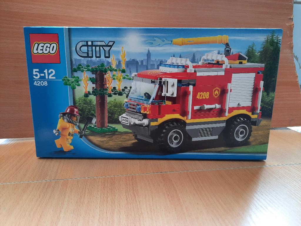 LEGO 4208 4x4 fire truck (MISB), 興趣及遊戲, 玩具& 遊戲類- Carousell