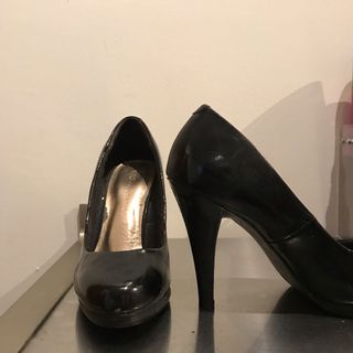 (Category: ) located in . Submitted by miss.springcleaning (Listing ID 1065017699, Image 1). Description: .