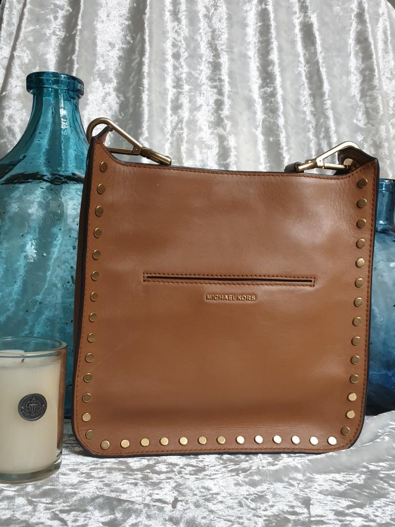 Michael kors sullivan on sale studded messenger bag