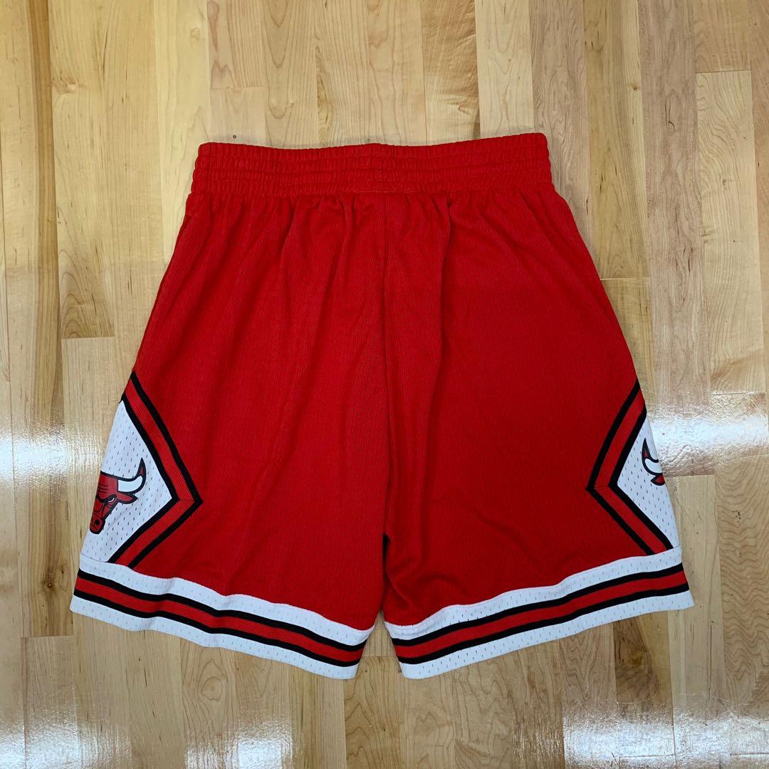 Mitchell & Ness Swingman Shorts Chicago Bulls Road 1997-98