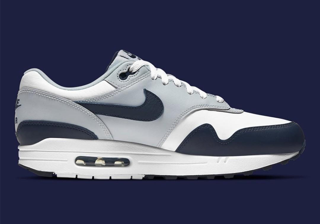 airmax 1 lv8 obsidian