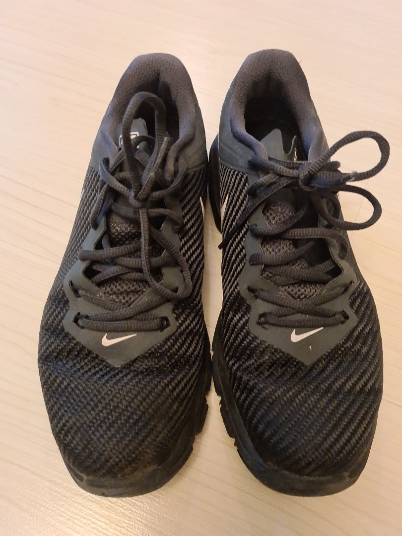 mens nike airmax trainers