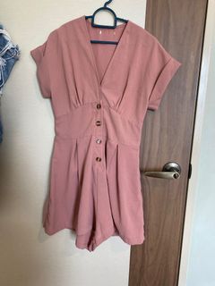 (Category: ) located in . Submitted by aly.c (Listing ID 1064950723, Image 1). Description: .