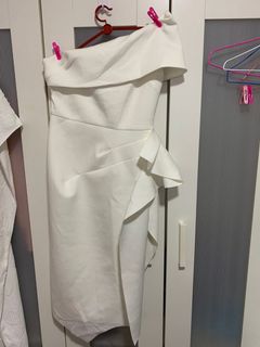 (Category: ) located in . Submitted by lala.closet (Listing ID 1064949965, Image 1). Description: .