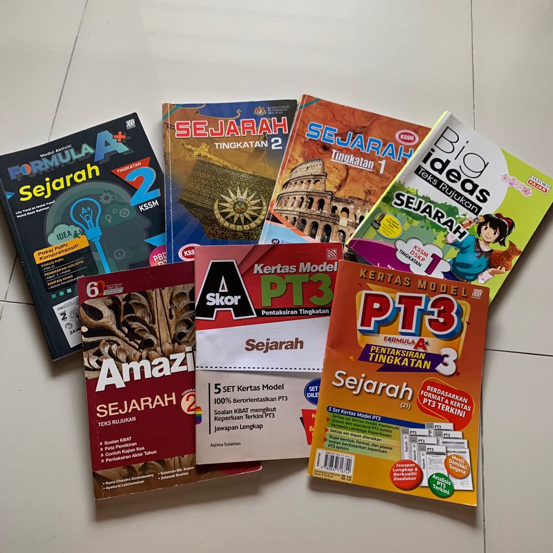 Pt3 Kssm Books All 17 Books For Rm110 Hobbies Toys Books Magazines Textbooks On Carousell