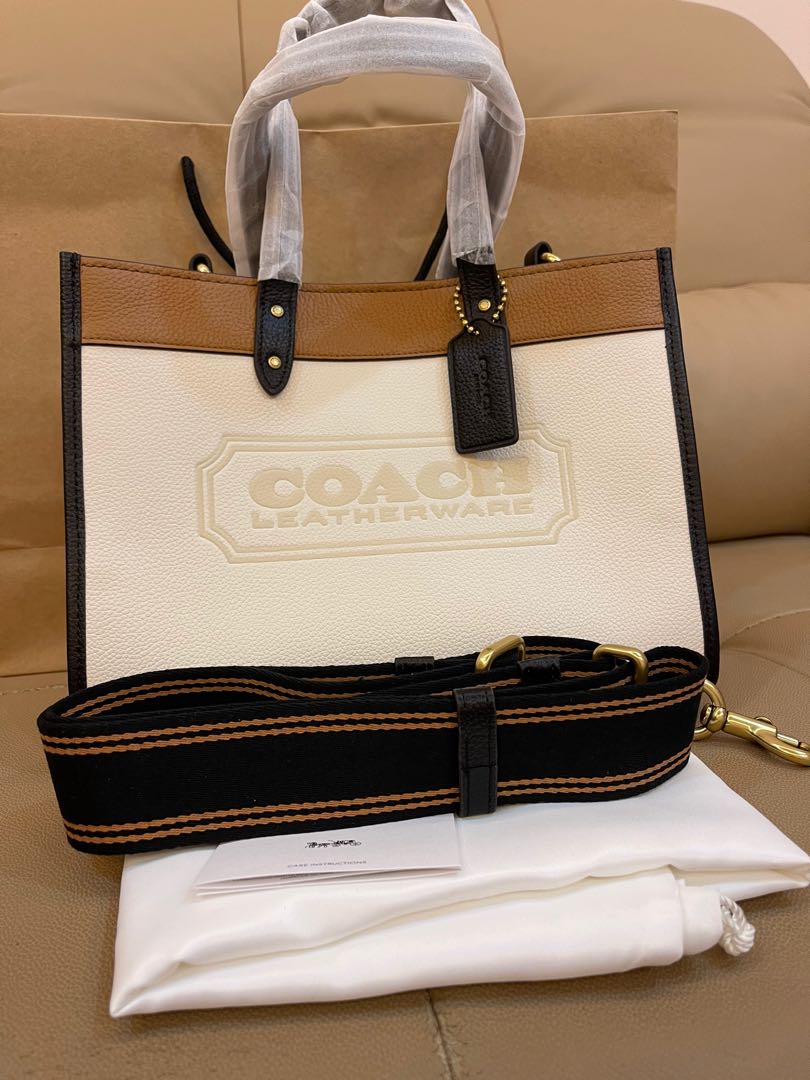 Ready stock authentic coach unisex shoulder field 30 totes bag