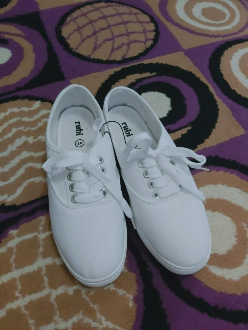 Rubi cheap juno plimsolls