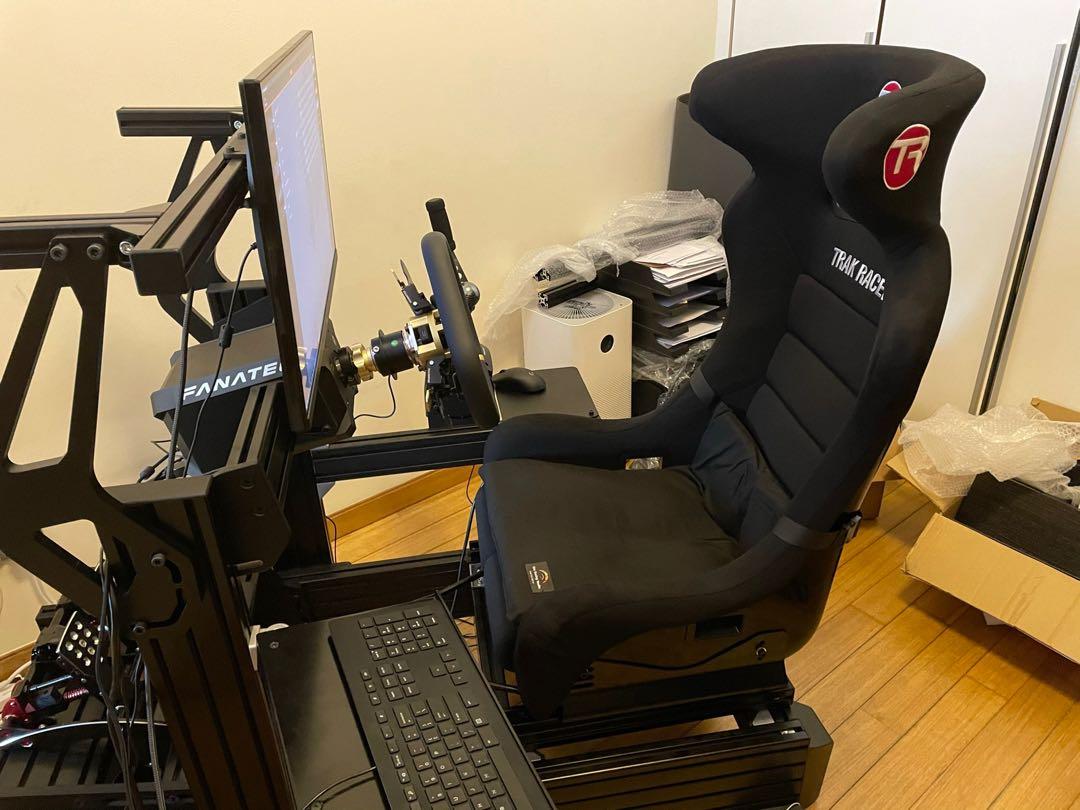 Sim Lab P1X sim racing rig 8020 profile with TRAK racer bucket seat