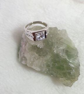 (Category: ) located in . Submitted by i.craft (Listing ID 1065091018, Image 1). Description: .