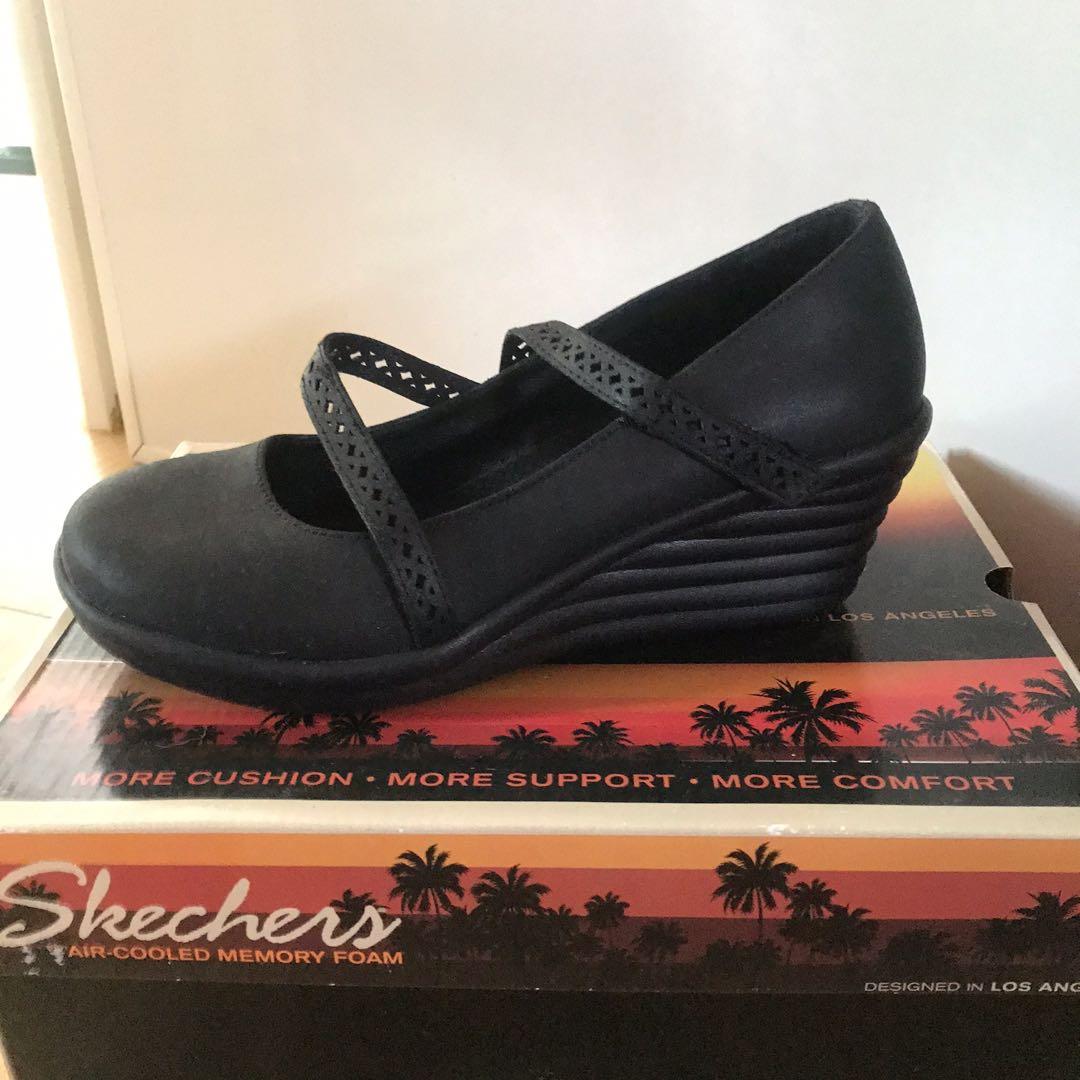 Skechers mary sales jane rumblers