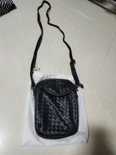 (Category: ) located in . Submitted by joymissuttm (Listing ID 1064983625, Image 1). Description: .