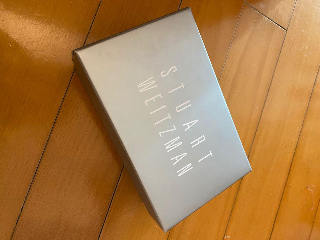 Stuart weitzman （分類：嬰兒及小童流行時尚）位於 Hong Kong。 由 JJpig 提交（商品編號 1064896325，圖片 3）。簡介： 100%real. 90%new 順豐到付 Us 5, EURO 21, UK4 1/2。