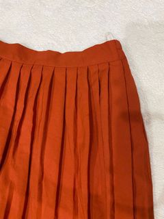 (Category: ) located in . Submitted by ezzatywardrobe (Listing ID 1064935958, Image 1). Description: .