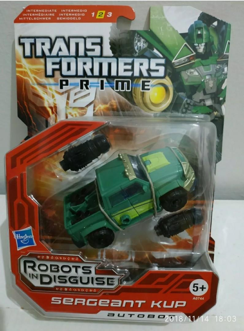 Hasbro TRANSFORMERS Prime A0744 Deluxe Sergeant Kup 
