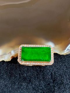 (Category: ) located in . Submitted by huangsjadeiteandjewelry (Listing ID 1064971182, Image 1). Description: .