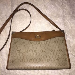 (Category: ) located in . Submitted by jacvent.prime (Listing ID 1065071909, Image 1). Description: .