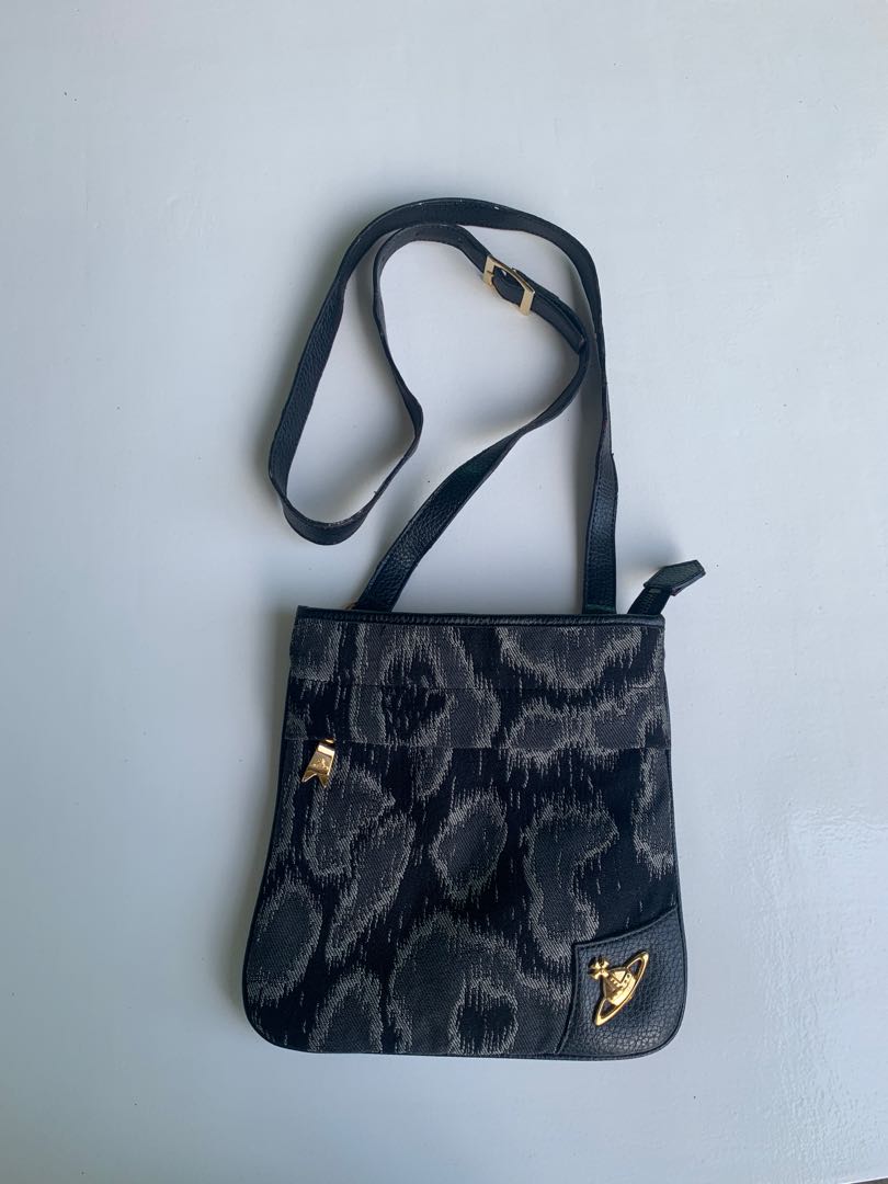 Vivienne westwood shop sling bag