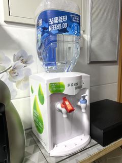 （分類：）位於 。 由 prel0ved.goods 提交（商品編號 1065107683，圖片 1）。簡介： 。