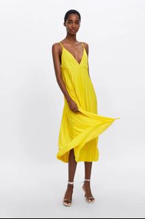 (Category: ) located in . Submitted by mysecondcloset (Listing ID 1065001383, Image 1). Description: .