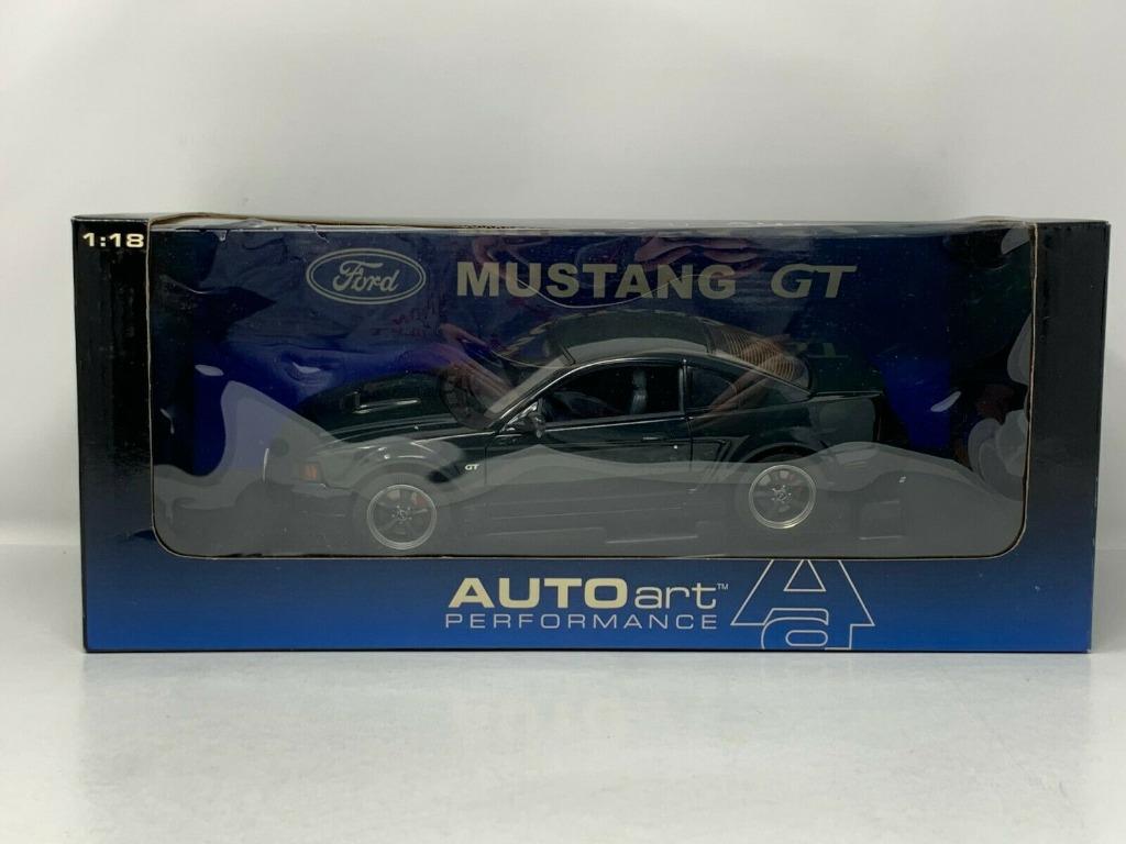1 18 Autoart GT spirit Bullitt Ford Mustang pair Hobbies Toys