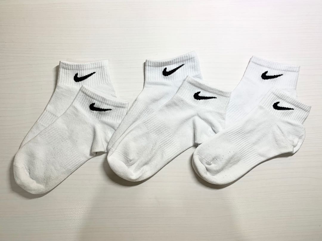 white short nike socks