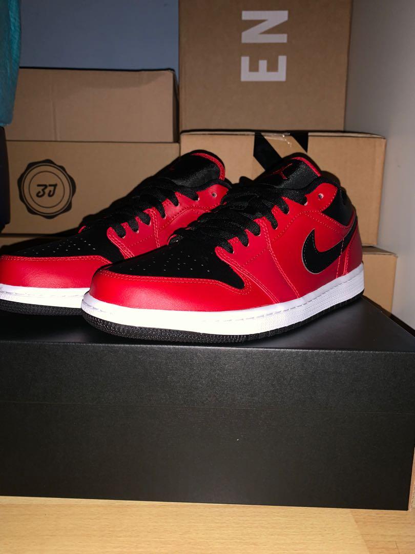 Air Jordan 1 Low reverse Breds, Men's Fashion, Footwear, Sneakers on Carousell