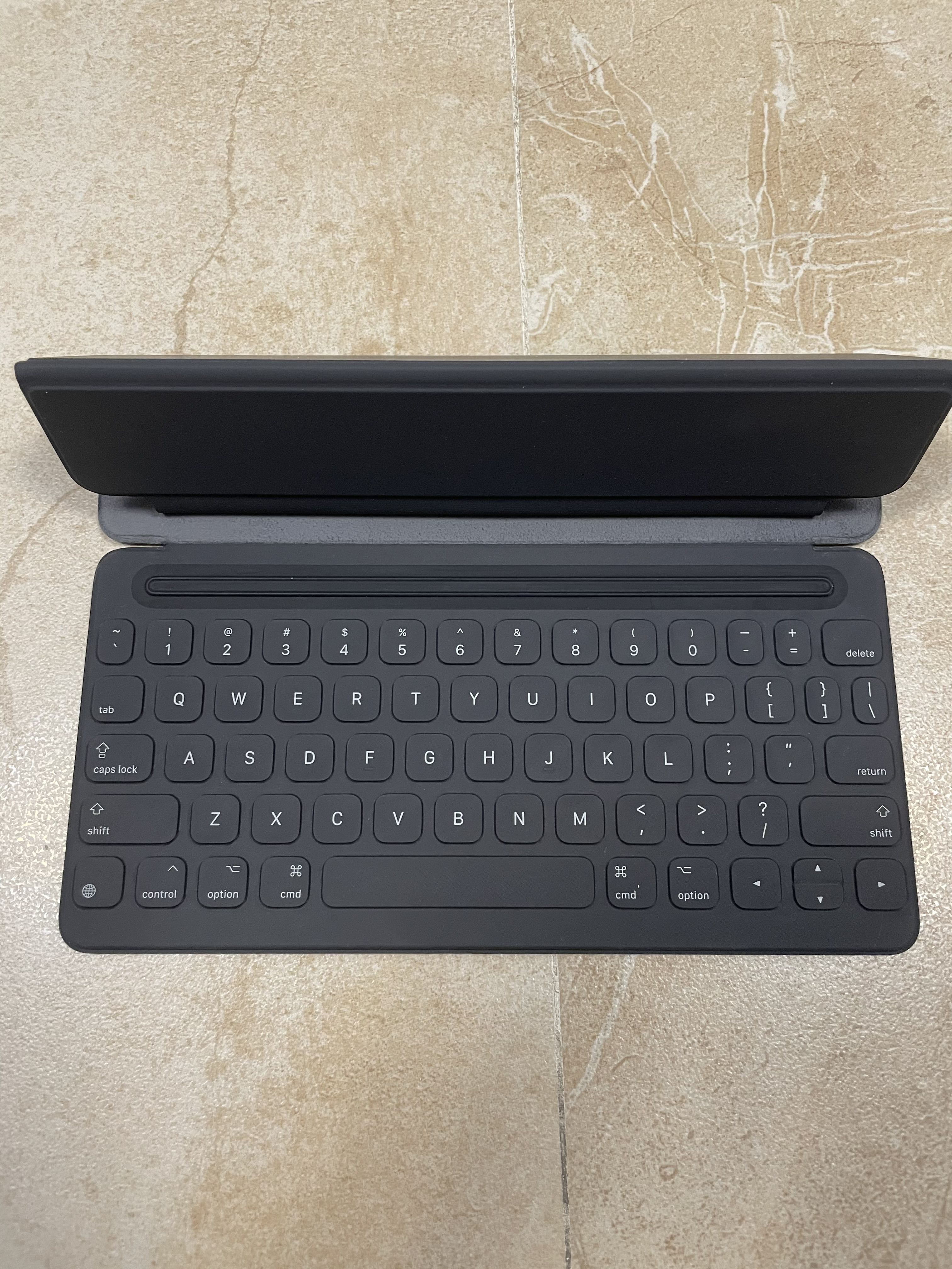 Apple Smart Keyboard Ipad Pro 10 5 電子產品 電話 平板電腦裝飾 Carousell Apple Smart Keyboard Ipad Pro 10 5 電子產品 電話 平板電腦裝飾 Carousell