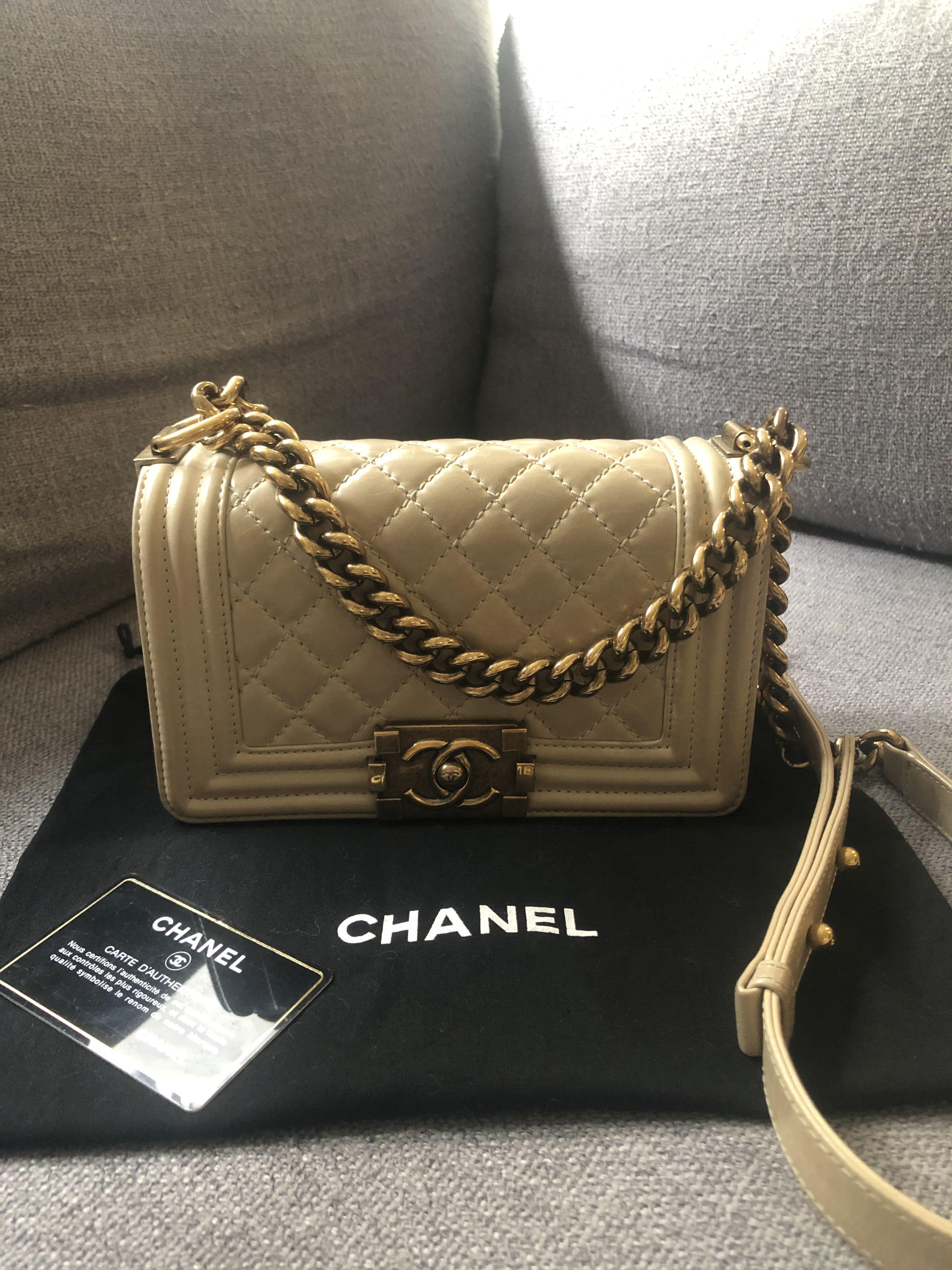 Authentic chanel le boy clearance