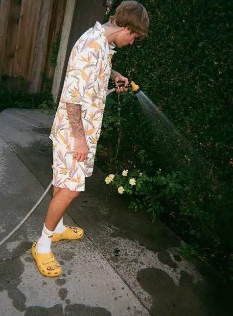Justin clearance bieber clogs