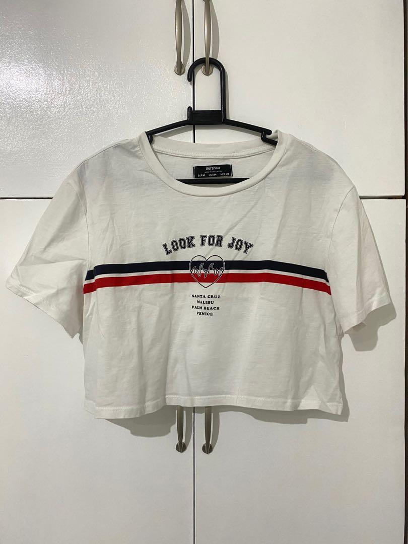 Bershka Crop Top (Category: Sleeveless) located in Cebu City. Submitted by helloreza (Listing ID 1065288049, Image 1). Description: In excellent condition Used only once.