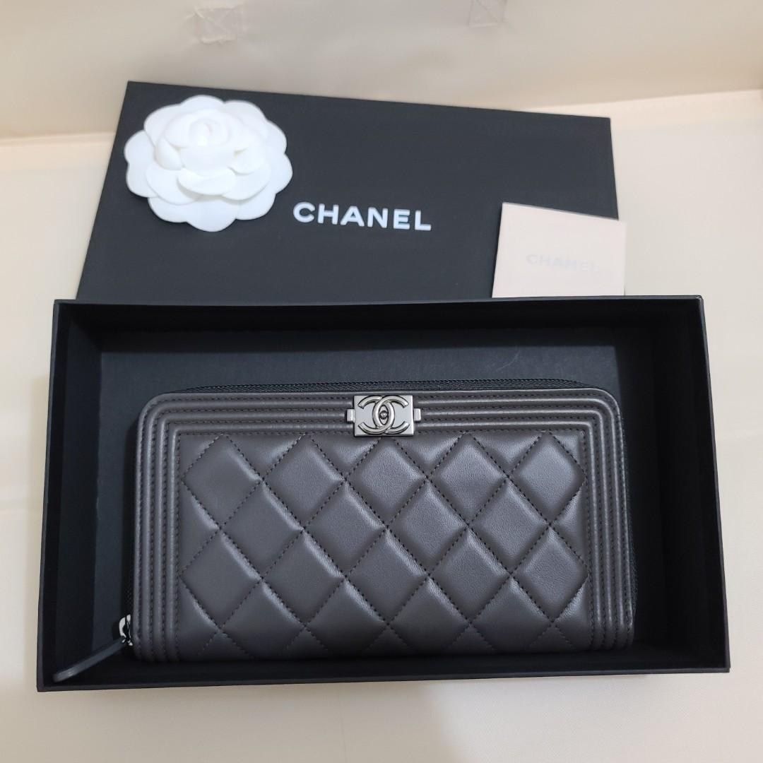 Boy chanel long online zipped wallet
