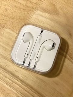 （分類：）位於 。 由 prel0ved.goods 提交（商品編號 1065327666，圖片 1）。簡介： 。