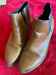 Brown London rebel boots