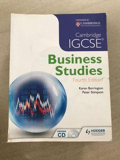 Cambridge IGCSE Business Studies Fourth Edition / Karen Borrington Peter Stimpson / Hodder Education