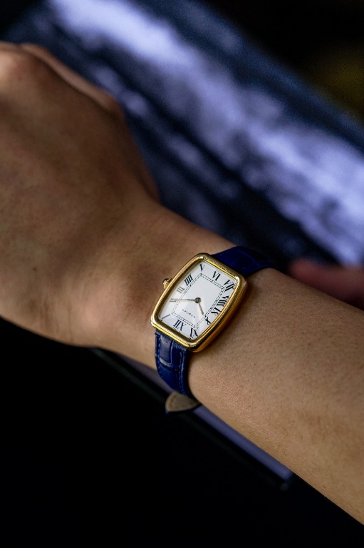 Cartier tonneau cheap