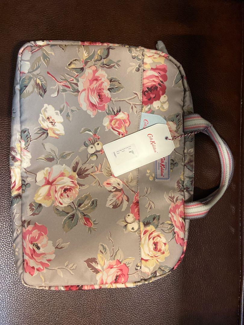 Cath Kidston Laptop Bag in Garden Rose, Women's Fashion, Bags & Wallets
