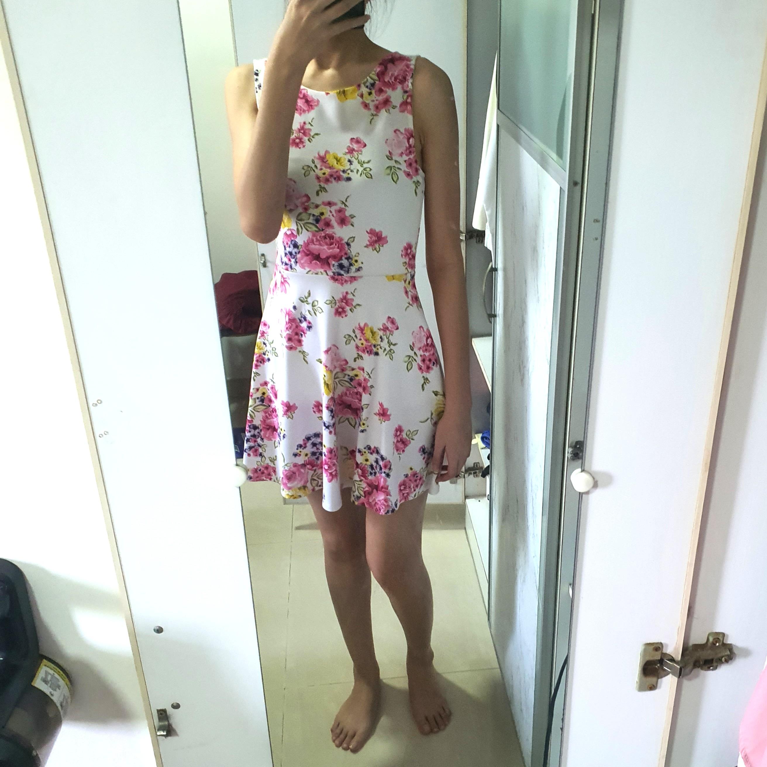 CLEARANCE H M Floral print dress skater dress pink flower