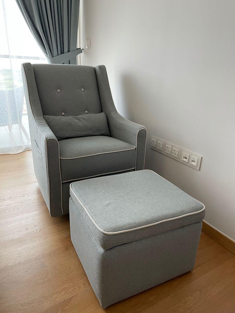 Davinci owen glider and hotsell ottoman