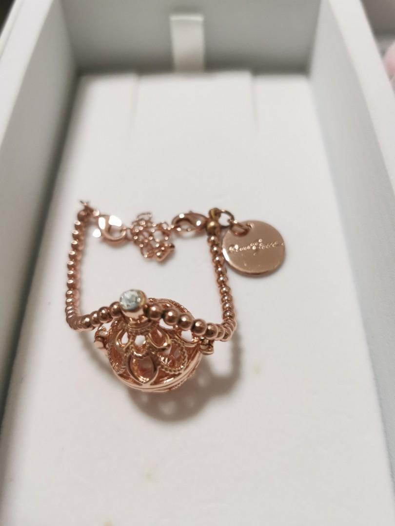 Dearest Grace Diffuser Bracelets (Category: Bracelets) located in Singapore. Submitted by rockz889 (Listing ID 1065256349, Image 9). Description: Brand new dearest grace diffuser bracelets Official website selling HKD368 = SGD63 Get what you see.