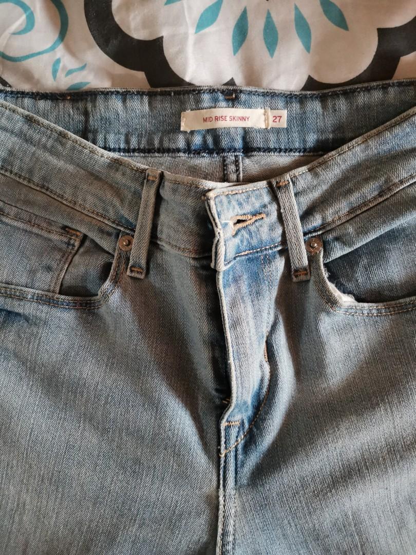levi's mid rise jeans