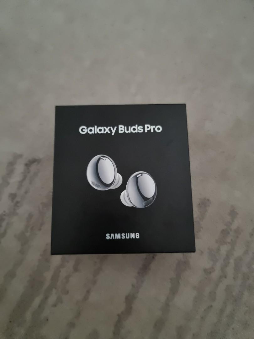 dr martens plataforma cherry