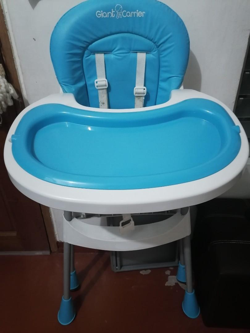 Giant Carrier High chair (Category: Carriers & Slings) located in Cainta. Submitted by trix.trading (Listing ID 1065271422, Image 1). Description: Excellent Condition Just few signs of usage Color light blue and white.
