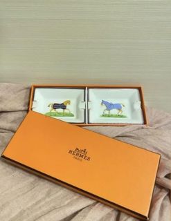 （分類：）位於 。 由 cardiyeeee 提交（商品編號 1065318056，圖片 1）。簡介： 。