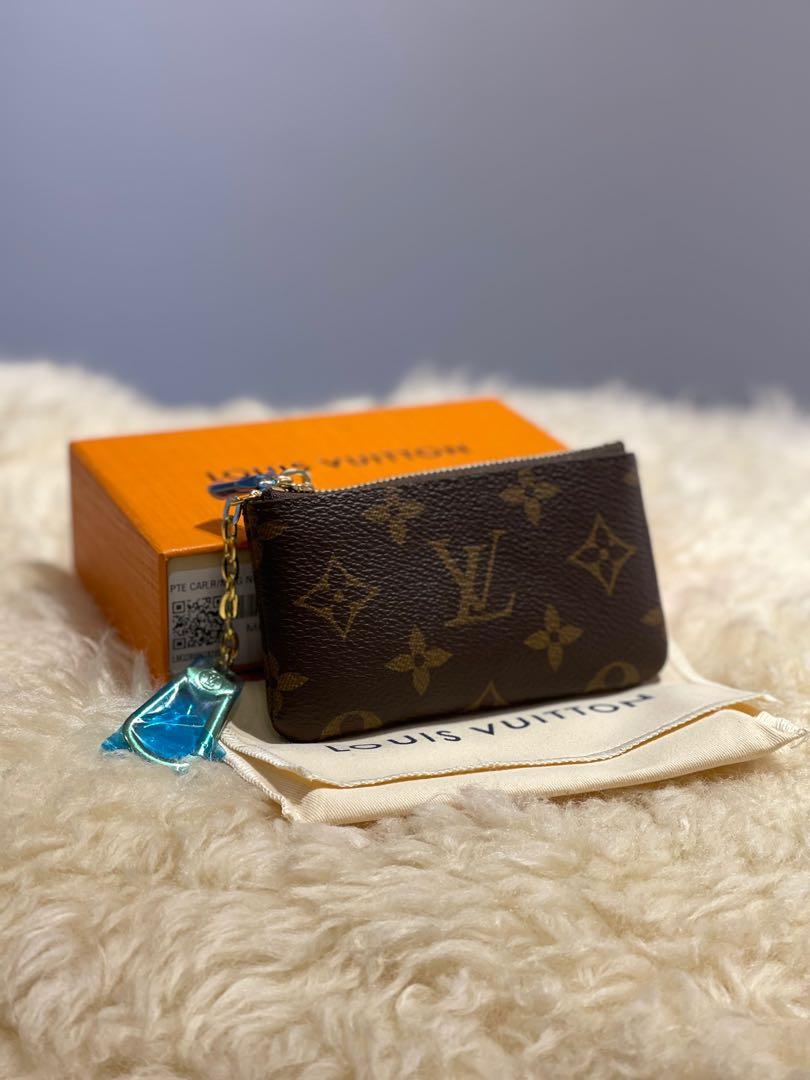 Coin pouch deals lv