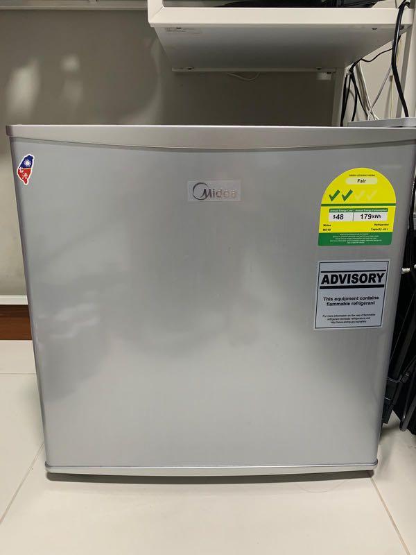 Midea Mini Refrigerator, TV & Home Appliances, Kitchen Appliances