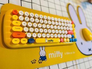 現貨！全新！有壞包換~超可愛正版Miffy Keyboard, Mouse and Mouse Pad