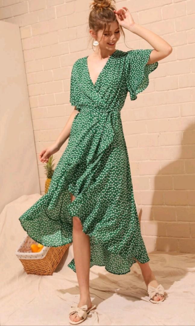 New SHEIN Ruffled Green Dress (M), Women's Fashion, Tops, Sleeveless on  Carousell